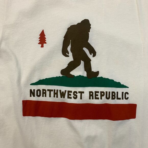 Northwest Republic T Shirt Mens S Small Cream Big Foot Sasquatch Cali Symmetree - Picture 3 of 10